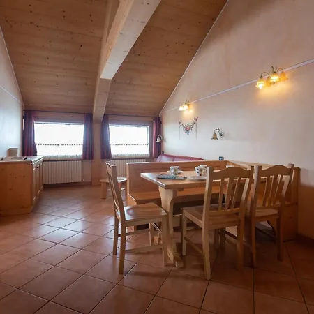 Hotel apartamentowy La Grolla &