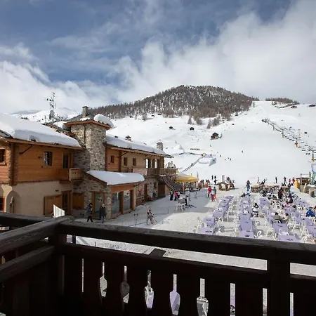 La Grolla & Hotel apartamentowy 3*