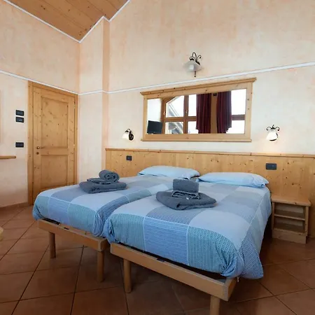 Hotel apartamentowy La Grolla & *
