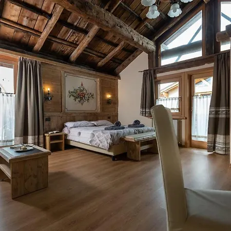 La Grolla & Lejlighedshotel 3*