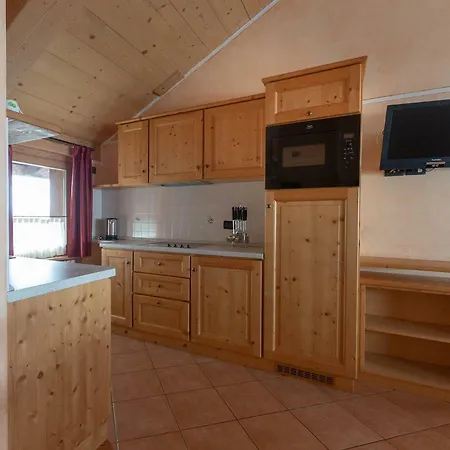 La Grolla & Hotel apartamentowy 3*