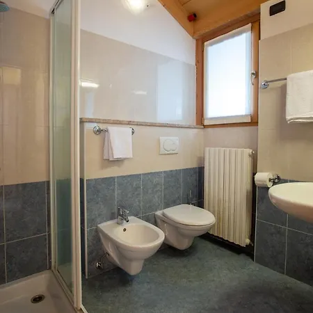 Aparthotel La Grolla Rooms&apartments *